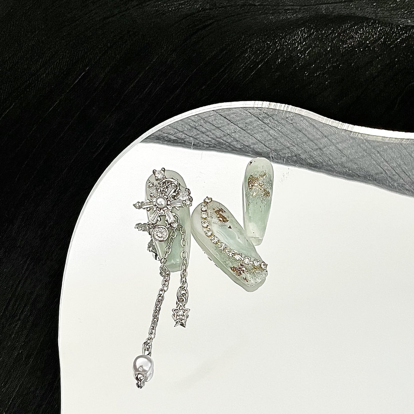 Qingqing Sea of Clouds | Oriental Aesthetics, National Style, Hand-painted Halo Dyed, Handmade Nail Enhancement, Stars and Moon Shining, Cupid's Arrow Wearing Armor