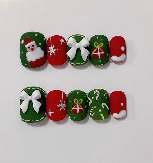 Red and green bow Christmas nails