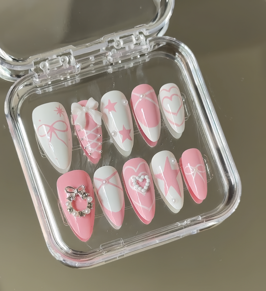 Pink stars 💫 nails