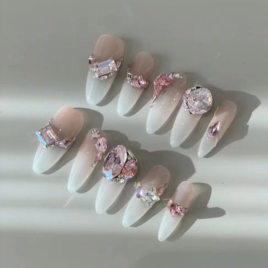 Pink gradient bow, socialite, light luxury nail art, full of diamonds, explosive flash, pile of diamonds