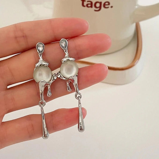 Korean style cool and irregular design cat eye earrings, personalized temperament, long earrings