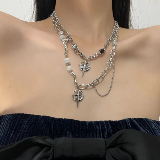 Necklace for men and women with trendy niche design, high-end men's trendy brand, simple and neutral couple, star and moon diamond pendant necklace