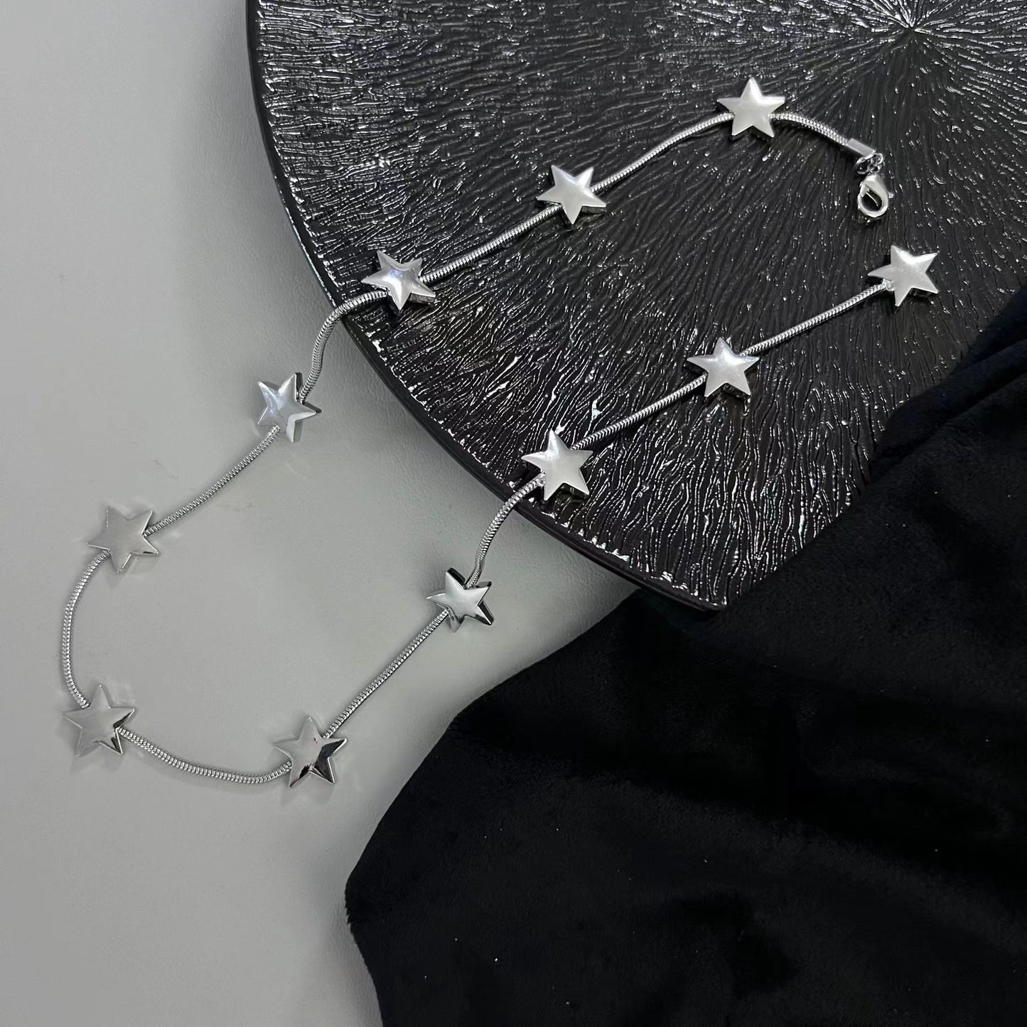 Korean niche collarbone chain retro high-end design sense Millennium y2k star necklace collarbone chain earrings