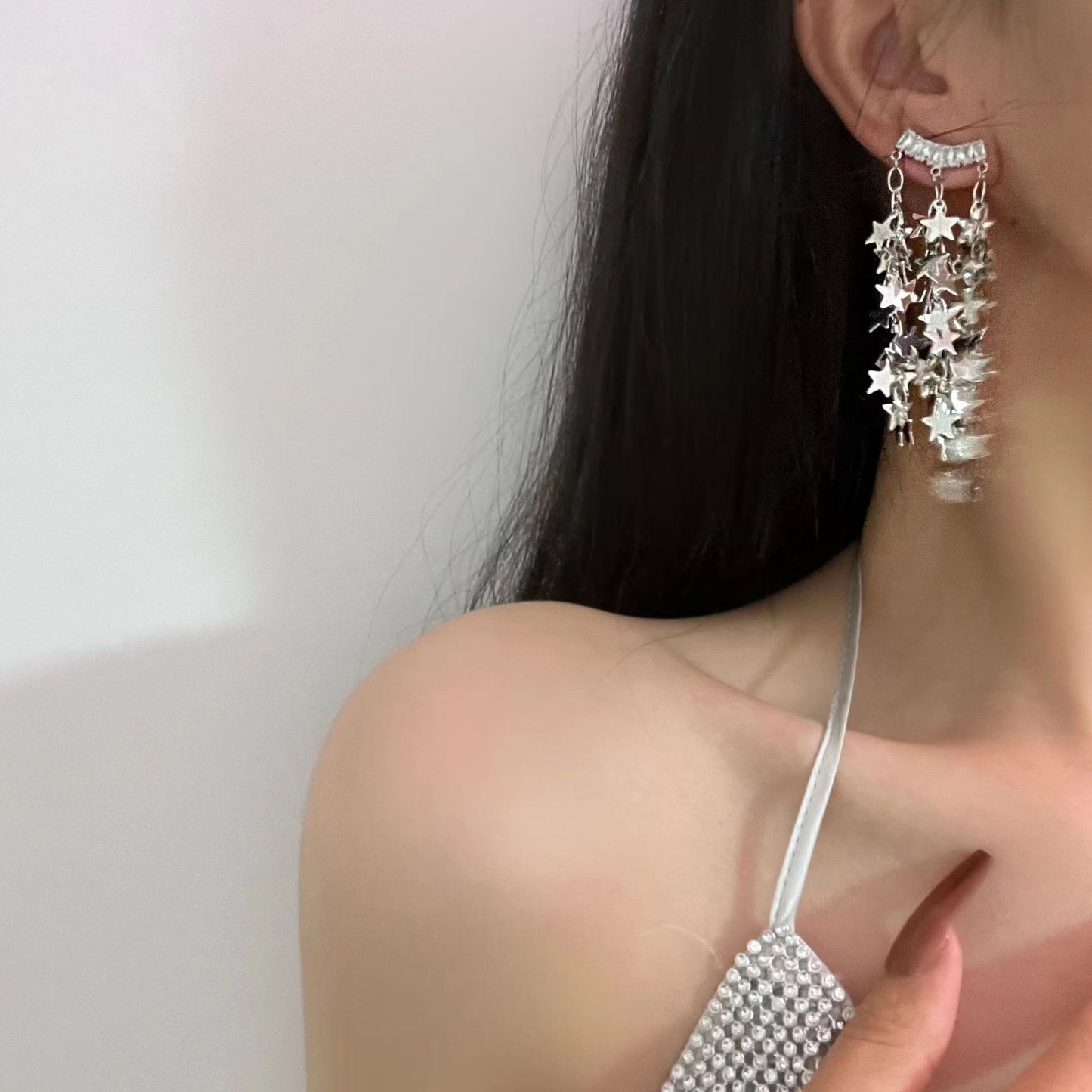 Butterfly glitter necklace, female dark collarbone chain, multi-layer neck chain, European and American niche Gothic trendy cool earrings