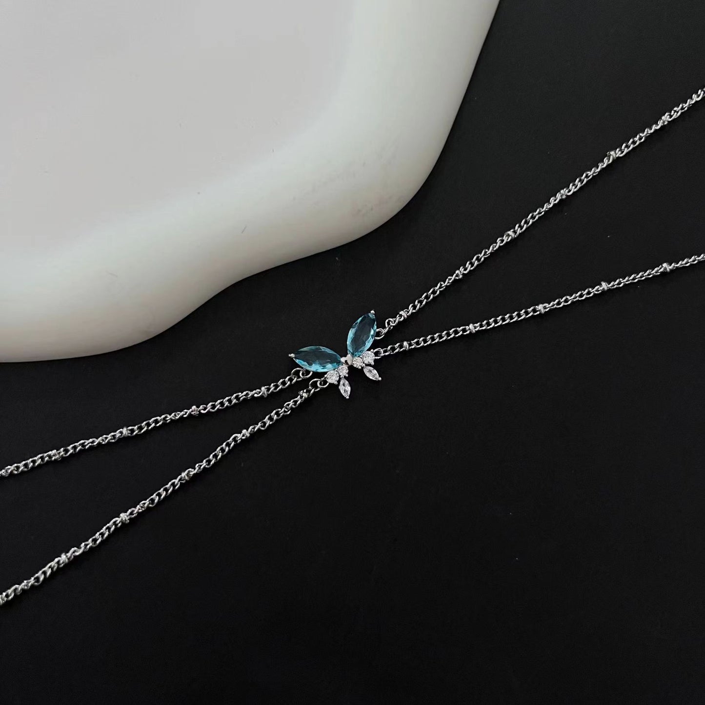 Blue Butterfly Tassel Necklace, Sweet and Cool, Spicy Girl, Pure Desire Wind, Collar Chain, Light Luxury, Small and Popular, High Grade Feeling Neckchain