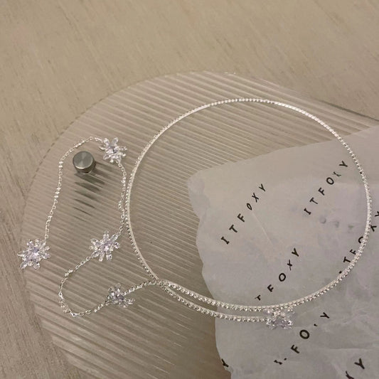 European and American Fashion Hot Butterfly Zircon Necklace Retro Light Luxury Water Diamond Long Necklace Collar Female