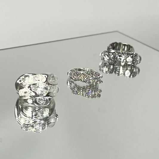 Metal Pleated Irregular Ring for Women's Fashion INS. Cool and Elegant Design for a Small Group. Index Finger Ring Opening