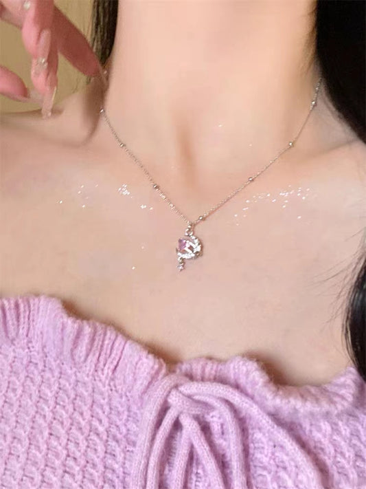 Moon God Comes, Love Surrounds Zircon Pendant Necklace, Feminine Luxury, Small and Popular Design, Sweet Accessories