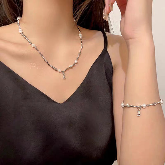 Wave pleated pink diamond bow pearl necklace women's ins sweet and spicy Y2K niche design collarbone chain