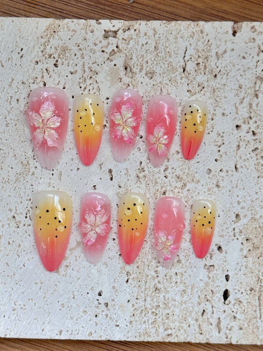 Elegant Gradient Floral Nail🌸