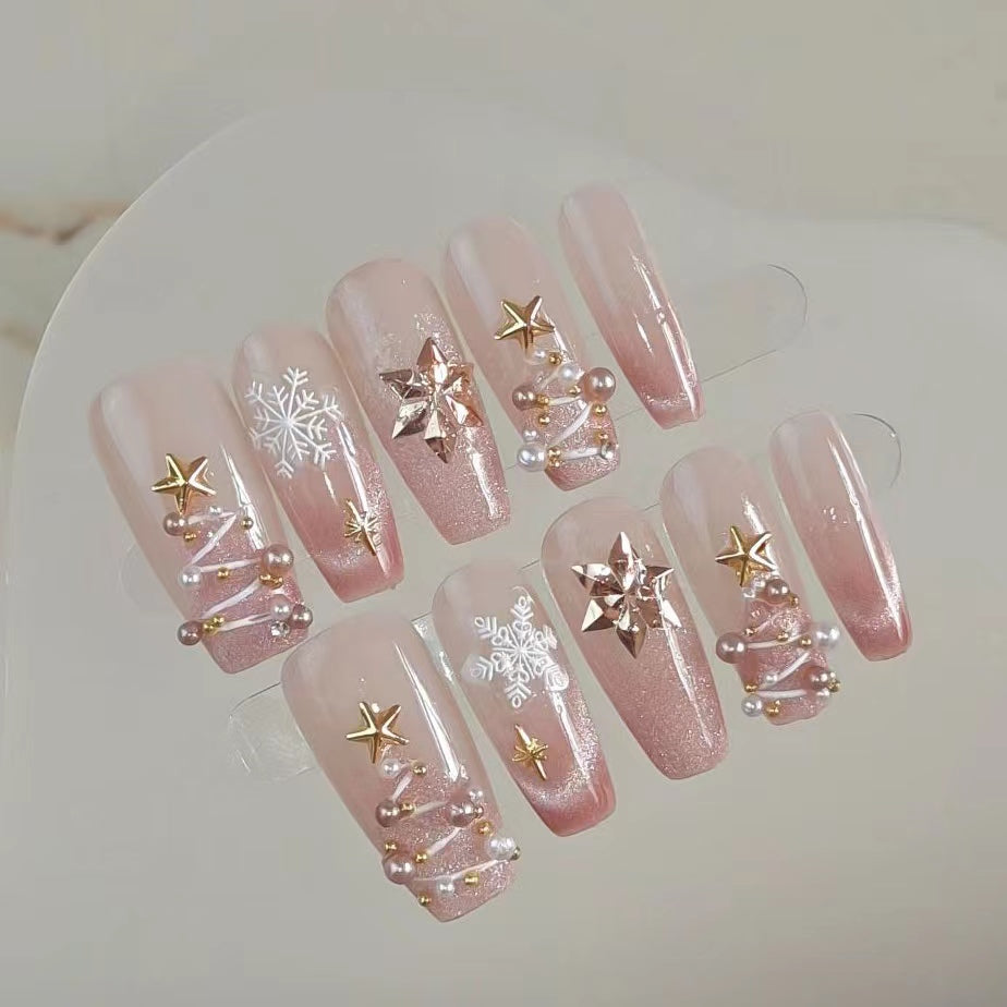 Christmas themed collaboration series, autumn and winter, with a sense of niche atmosphere. Handmade wearing armor, printed heavy-duty nail art