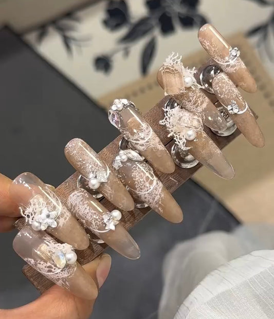 Winter snowflake love nails