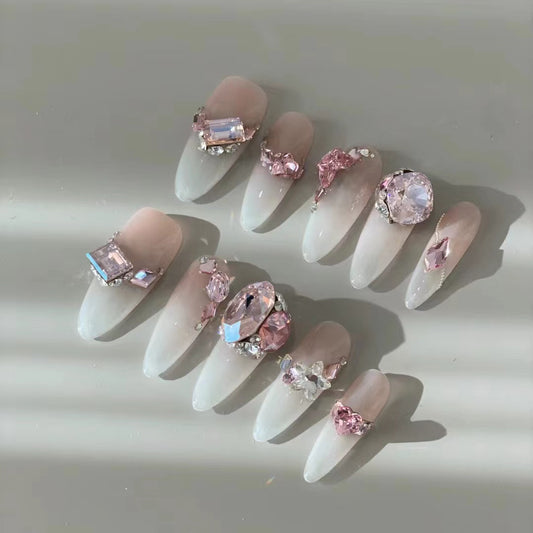 Pink gradient bow, socialite, light luxury nail art, full of diamonds, explosive flash, pile of diamonds