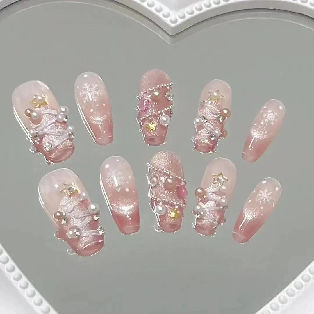 Christmas themed collaboration series, autumn and winter, with a sense of niche atmosphere. Handmade wearing armor, printed heavy-duty nail art