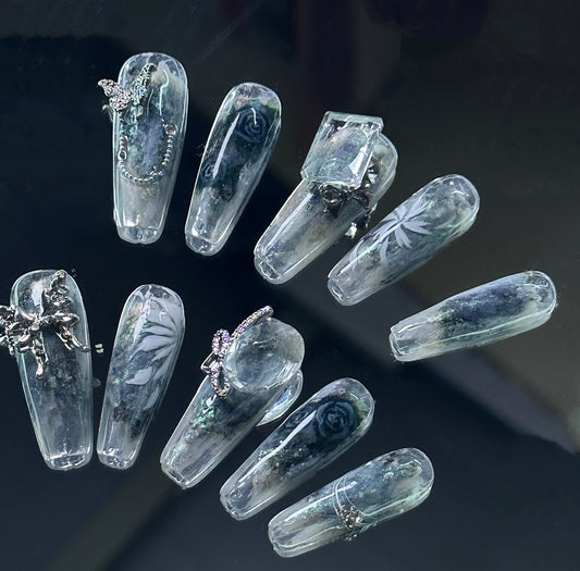 New style of blue halo nail art