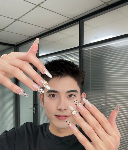 Modern Glam Leopard Print Nails – Bold, Chic, and Unisex Appeal