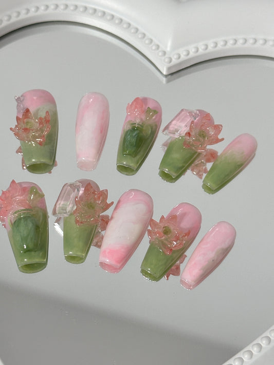 Serene Blossom Nail Art Set（size M）