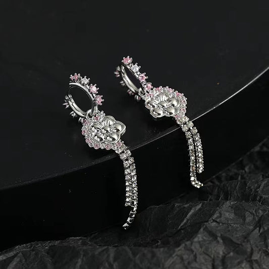 Zirconia earrings female senior sense ins cold wind fashion personality silver earrings popular hundred with sweet cool earrings tide