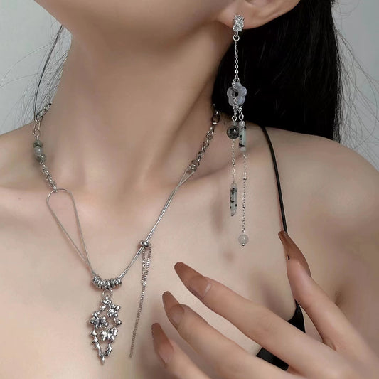 Peaceful clasp shape hand-made beads long niche metal country style necklace
