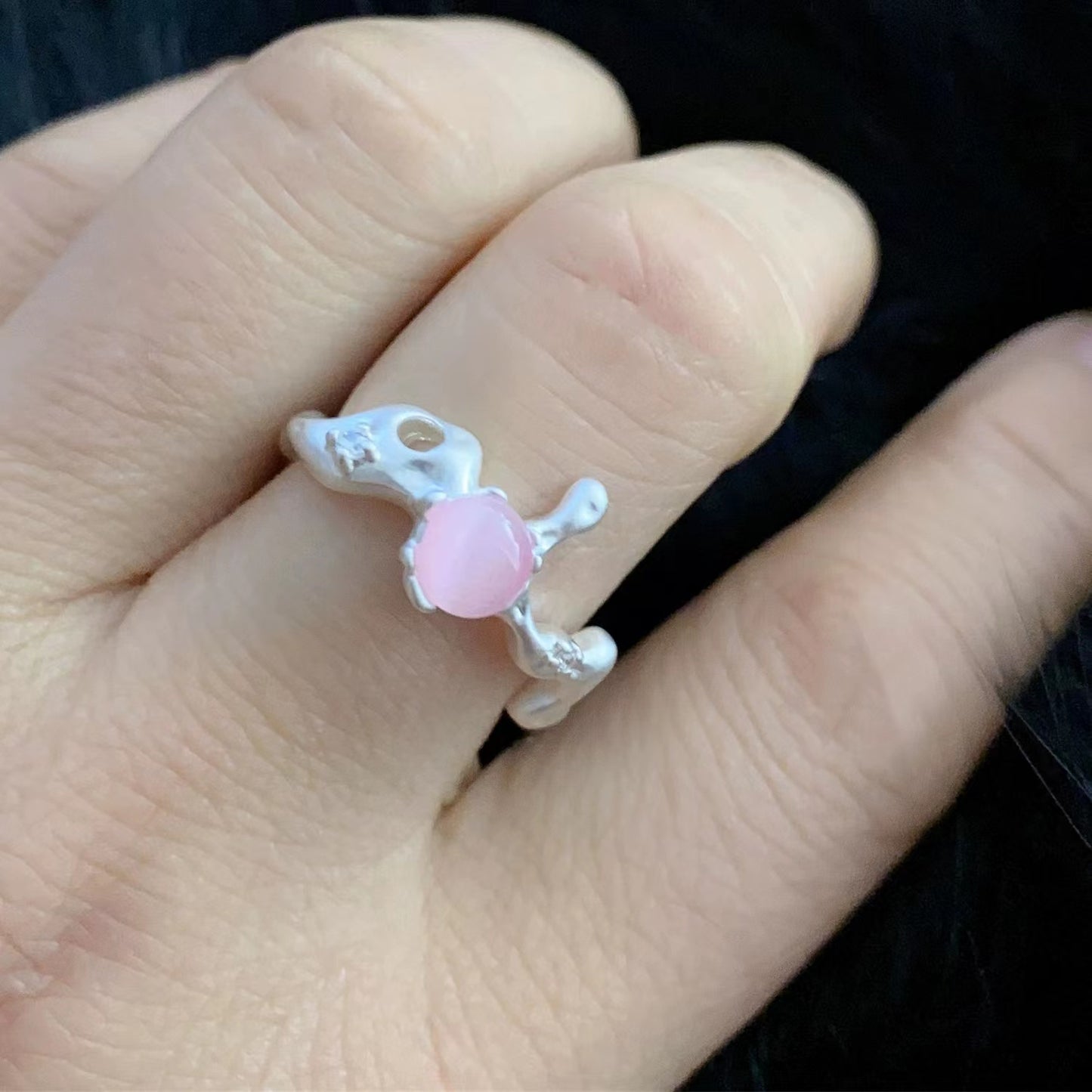 Niche design sense light luxury new tide pink cat's eye stone ring