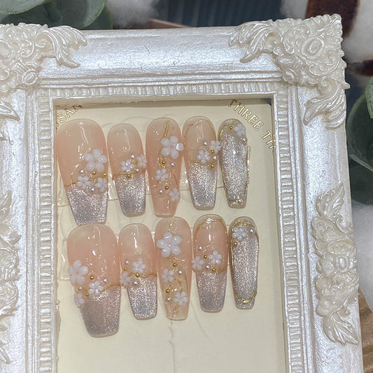 Customized nail enhancement, beautiful and affordable