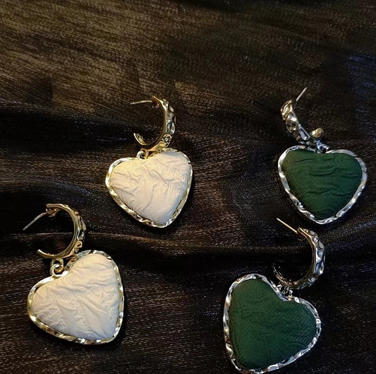 French high-grade pleated fabric art love metal earrings