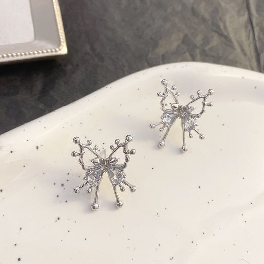 Cool and luxurious butterfly earrings in Europe and the United States