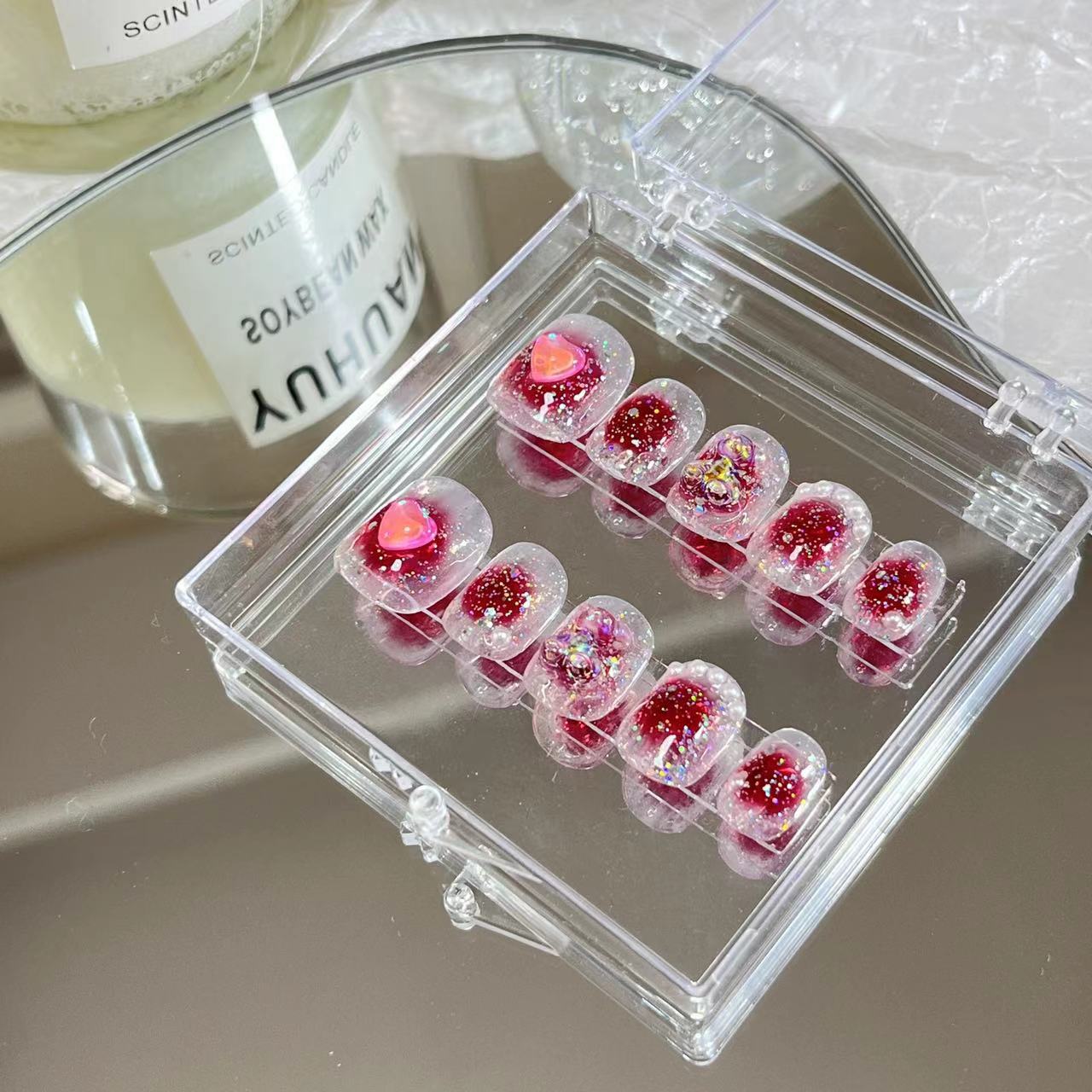 Handworn nail, short round nail, powder blusher, halo dye, aurora bear, pregnant women, students, detachable, convenient for whitening