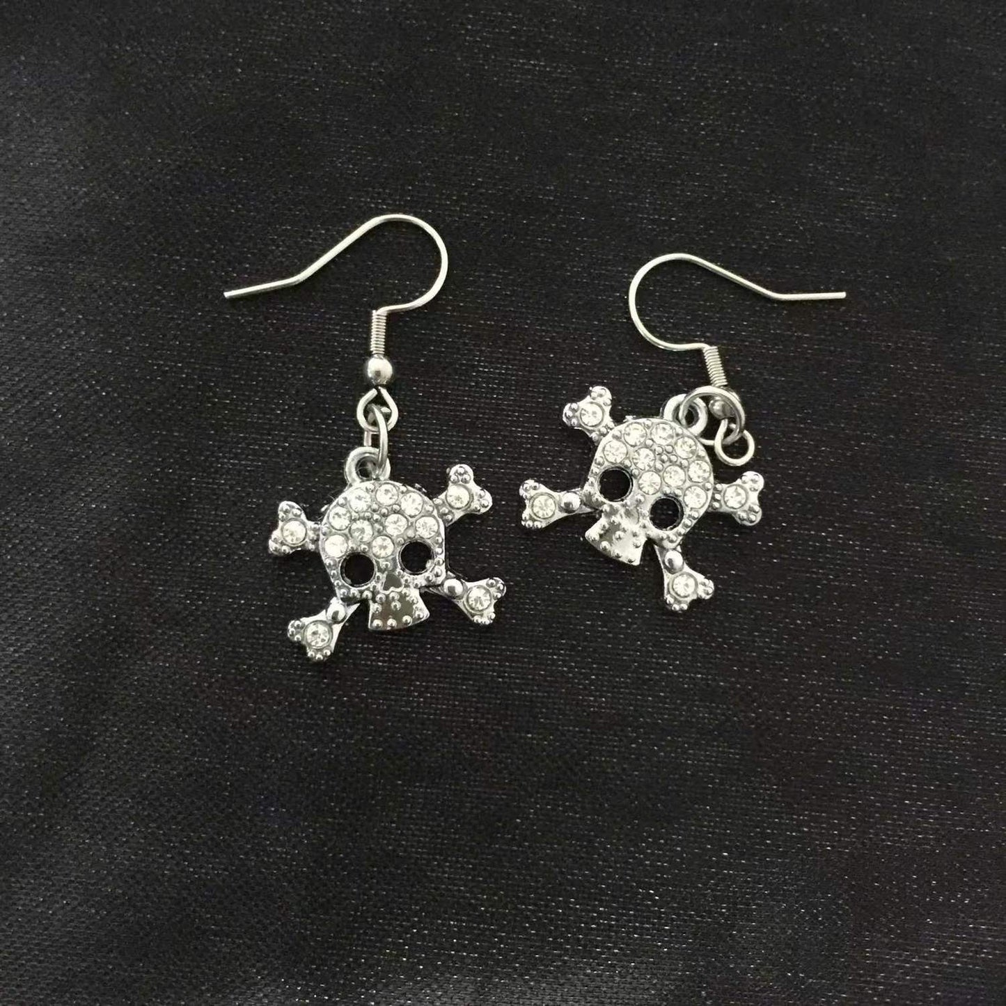 S925 silver skull earrings