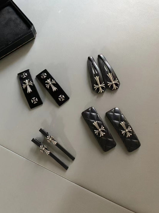 Trendy retro Cross Black banged clip, high-grade leather rhombus, sweet and cool on the side