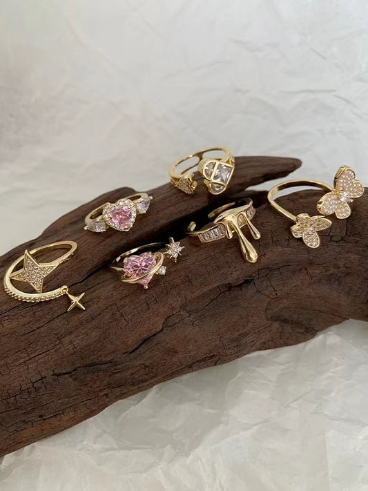 Gold Design Niche Diamond Ring