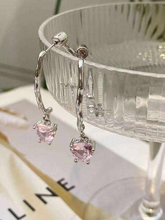 Love heart earrings female ins sweet cool niche design sense of pink peach heart zirconia earrings summer personality hundred with earrings