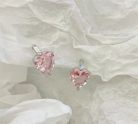 One piece ear buckle without ear hole, ear ring, love zircon pink, small and exquisite design, mosquito repellent incense tray, ear clip, female