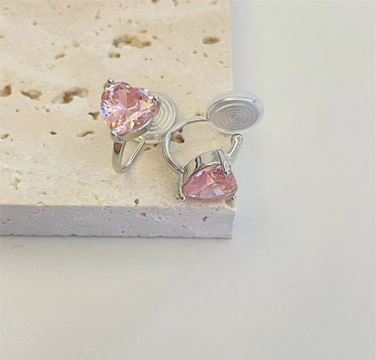 One piece ear buckle without ear hole, ear ring, love zircon pink, small and exquisite design, mosquito repellent incense tray, ear clip, female