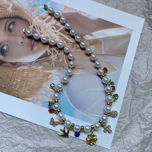 Sweet cool garden series swallow beetle butterfly flower diamond pearl necklace high sense clavicle chain magnetic buckle neck chain