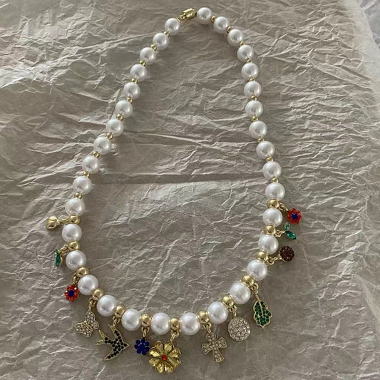 Sweet cool garden series swallow beetle butterfly flower diamond pearl necklace high sense clavicle chain magnetic buckle neck chain