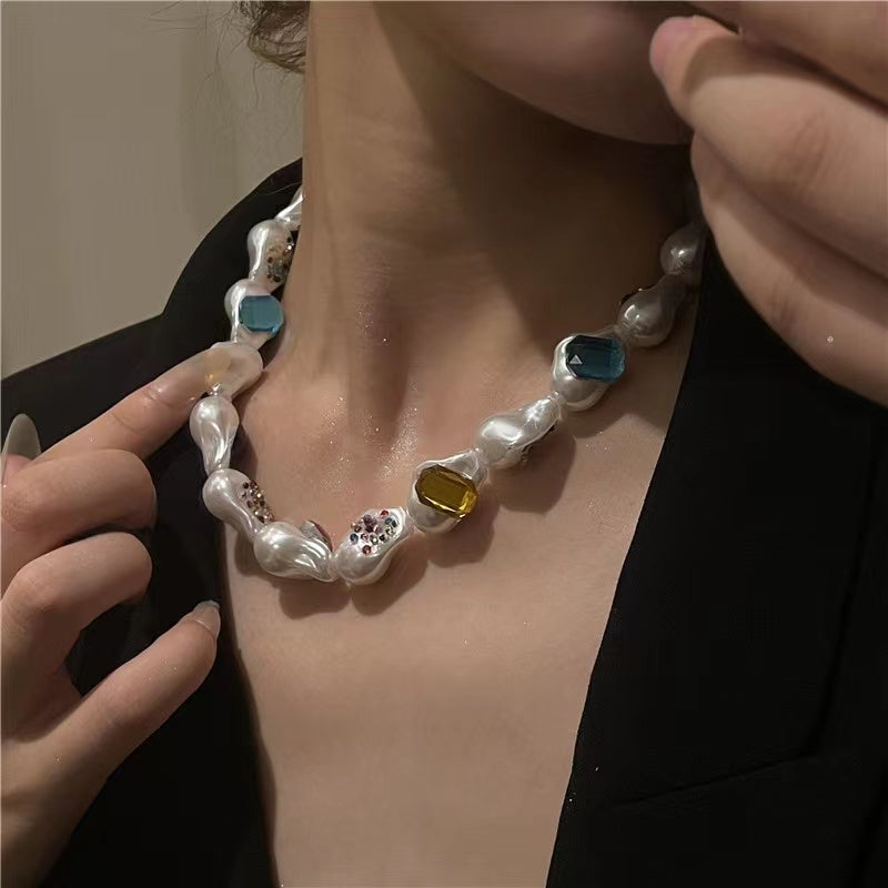 French retro shaped large pearl short clavicle chain Bohemian style handmade colorful