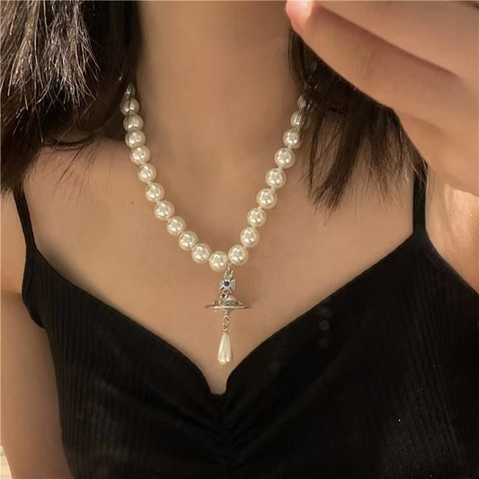 Baroque palace style light luxury pearl texture French Necklace Frisbee planet pearl pendant sweater chain neck chain