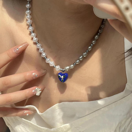 Retro minority design: special shaped pearl splicing necklace, light and extravagant dripping rubber, Love Pendant