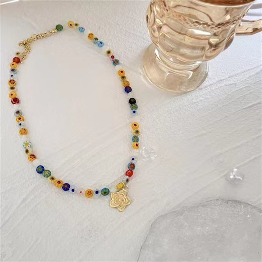 Summer small fresh color glass stone Daisy chrysanthemum Beaded Necklace female hip hop pendant clavicle chain