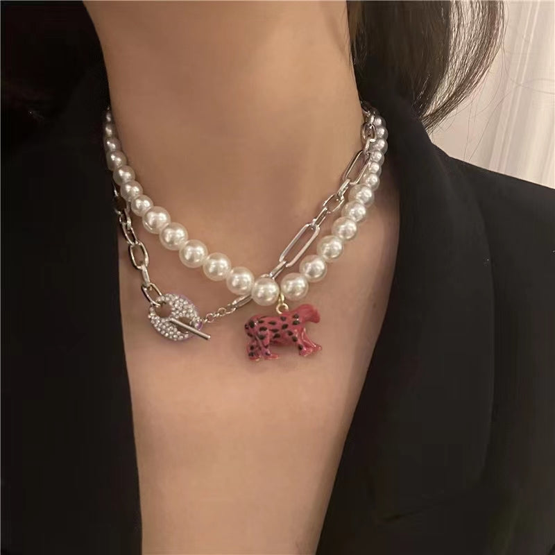 Pearl short clavicle chain Millennium personality painting Leopard Animal Pendant Necklace