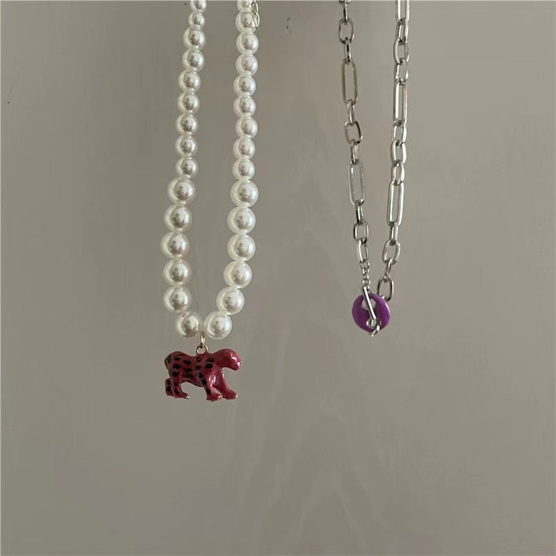 Pearl short clavicle chain Millennium personality painting Leopard Animal Pendant Necklace