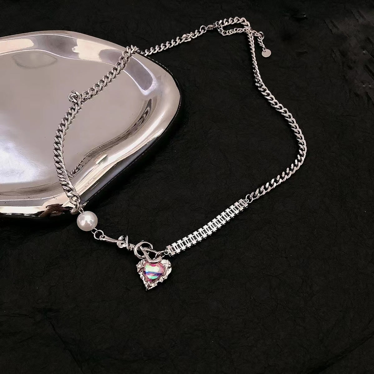 Colorful Heart Splice Zircon Pearl Necklace Women's Light and Luxury Ins Small crowd Design High class Titanium Steel Collar Chain Tide