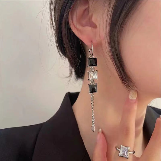 925 Silver Needle Asymmetrical Chain Tassel Earrings Silver Cool Wind Sweet Cool Earrings
