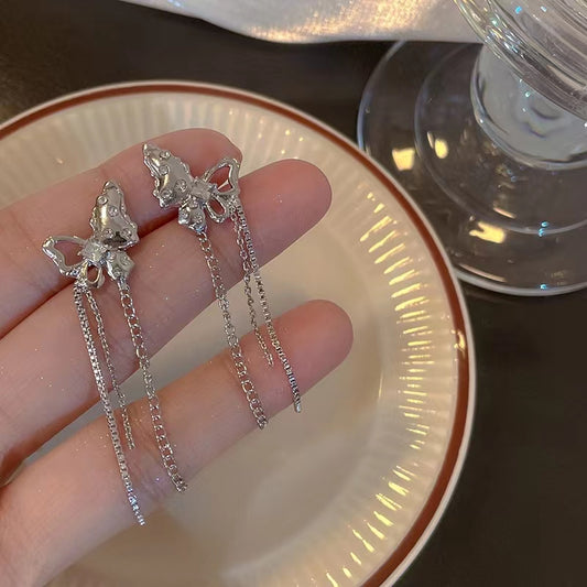 Sweet and cool metal butterfly tassel earrings, women's new style