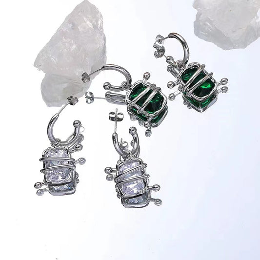 Zircon earrings female sweet cool spicy personality unique winding earrings senior sense ins cold wind hundred with earrings tide