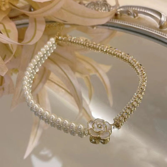French vintage design light luxury camellia necklace