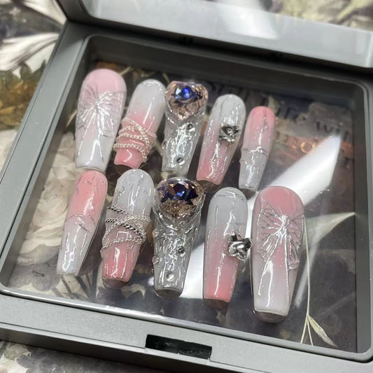 Heavy metal silver fusion butterfly Spice Girl Sweetheart Heavy duty light luxury handmade nail art flash diamond student nail art