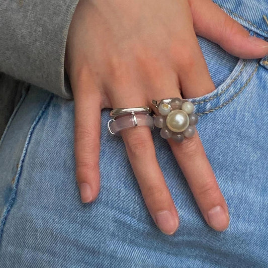 Silver French court floral niche non-clashing pearl ring