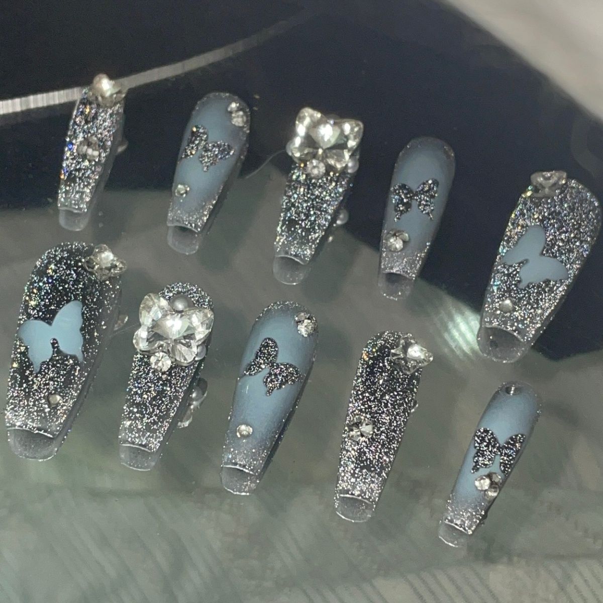 Hollow broken diamond black and blue butterfly handmade nails